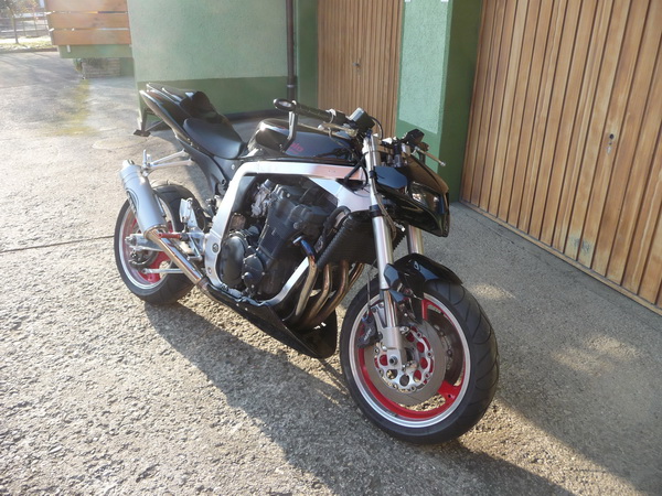 GSXR1100b